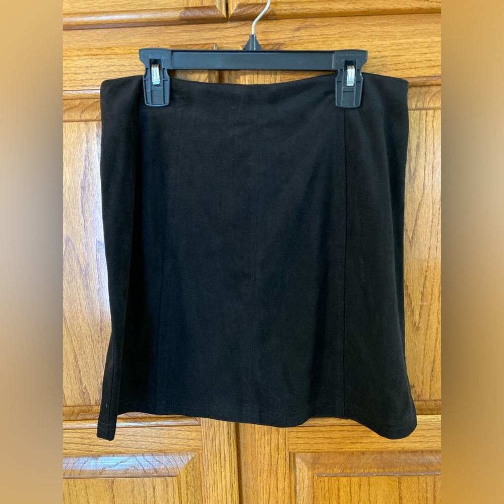 Mi Ami Black Faux Suede Mini Skirt Size Small